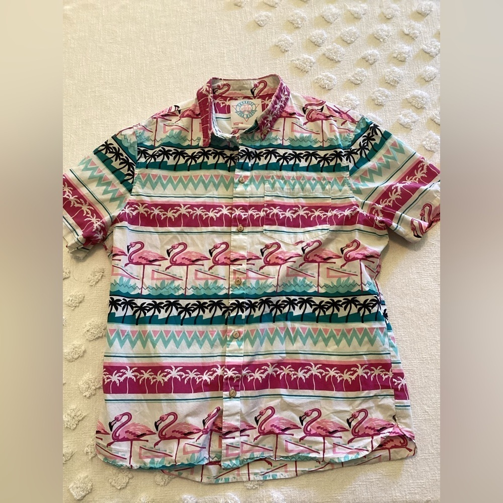 Chubbies Shirt Men's M Pink Short Sleeve Button Up Hawaiian Flamingos Beach
V1